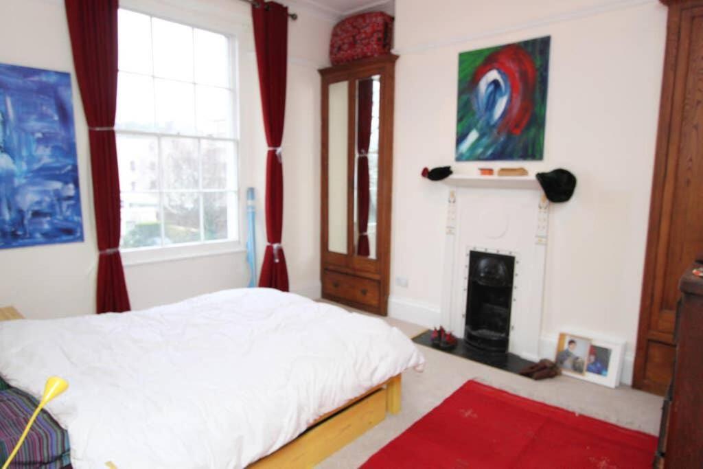 Stunning Arty Apartment In The Heart Of Clifton ブリストル エクステリア 写真